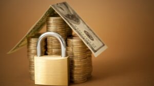 איפה כדאי לפתוח חשבון עו"ש חדש ב-2025 – בנק מסורתי או דיגיטלי?